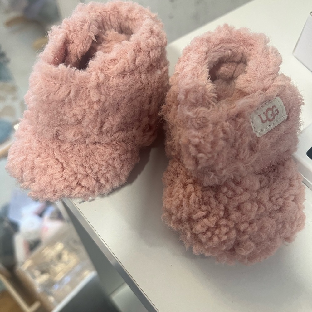 UGG Kids Pink Fluffy Slippers